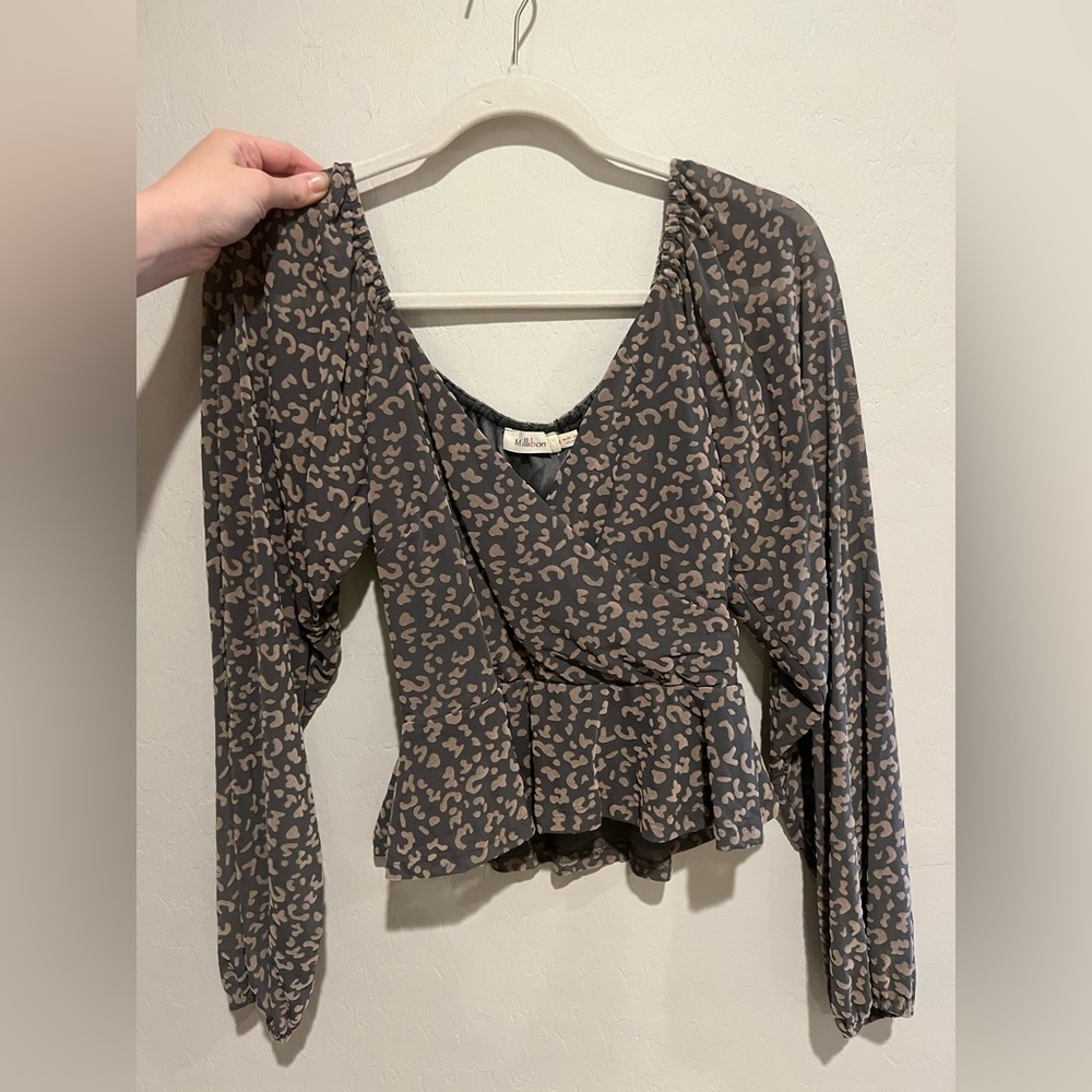 NWOT Vici Long Sleeve Faux Wrap Crop Peplum Top Animal Print